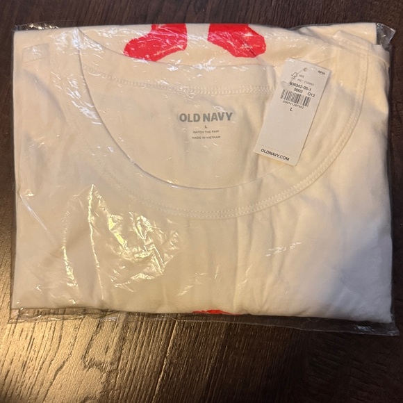 Old Navy Red and White Pajamas & Matching Shirt - Picture 7 of 7